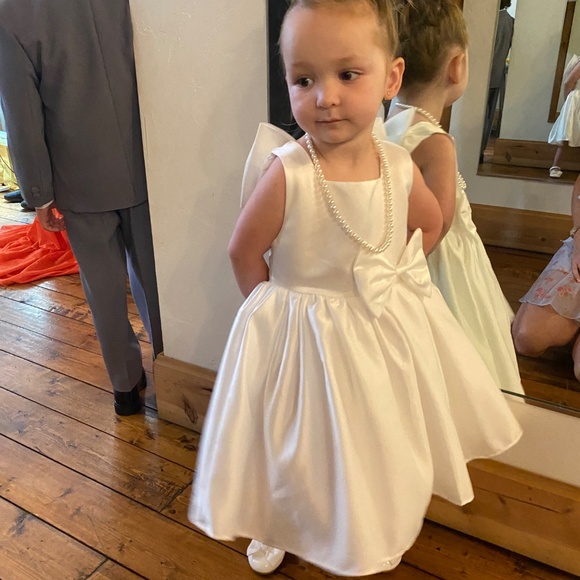 Flower girl dress - Picture 4 of 4